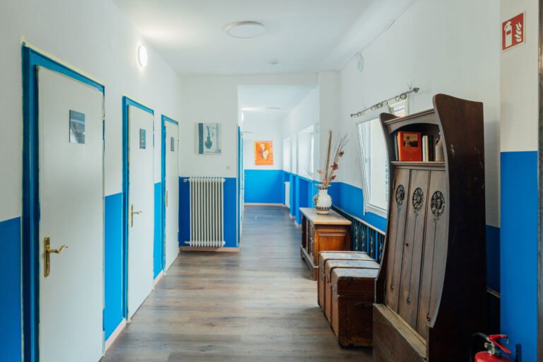 Hotel Hanseat Hamburg guest corridor
